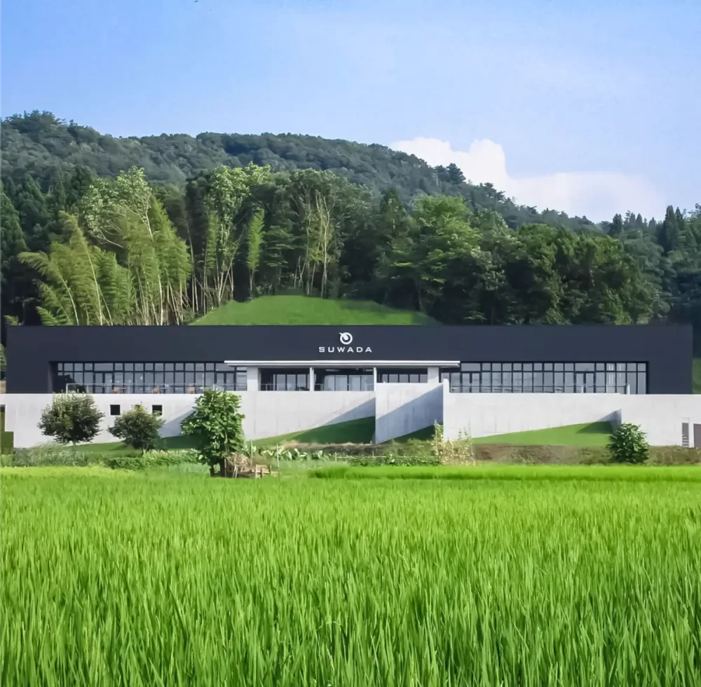 諏訪田製作所の工場